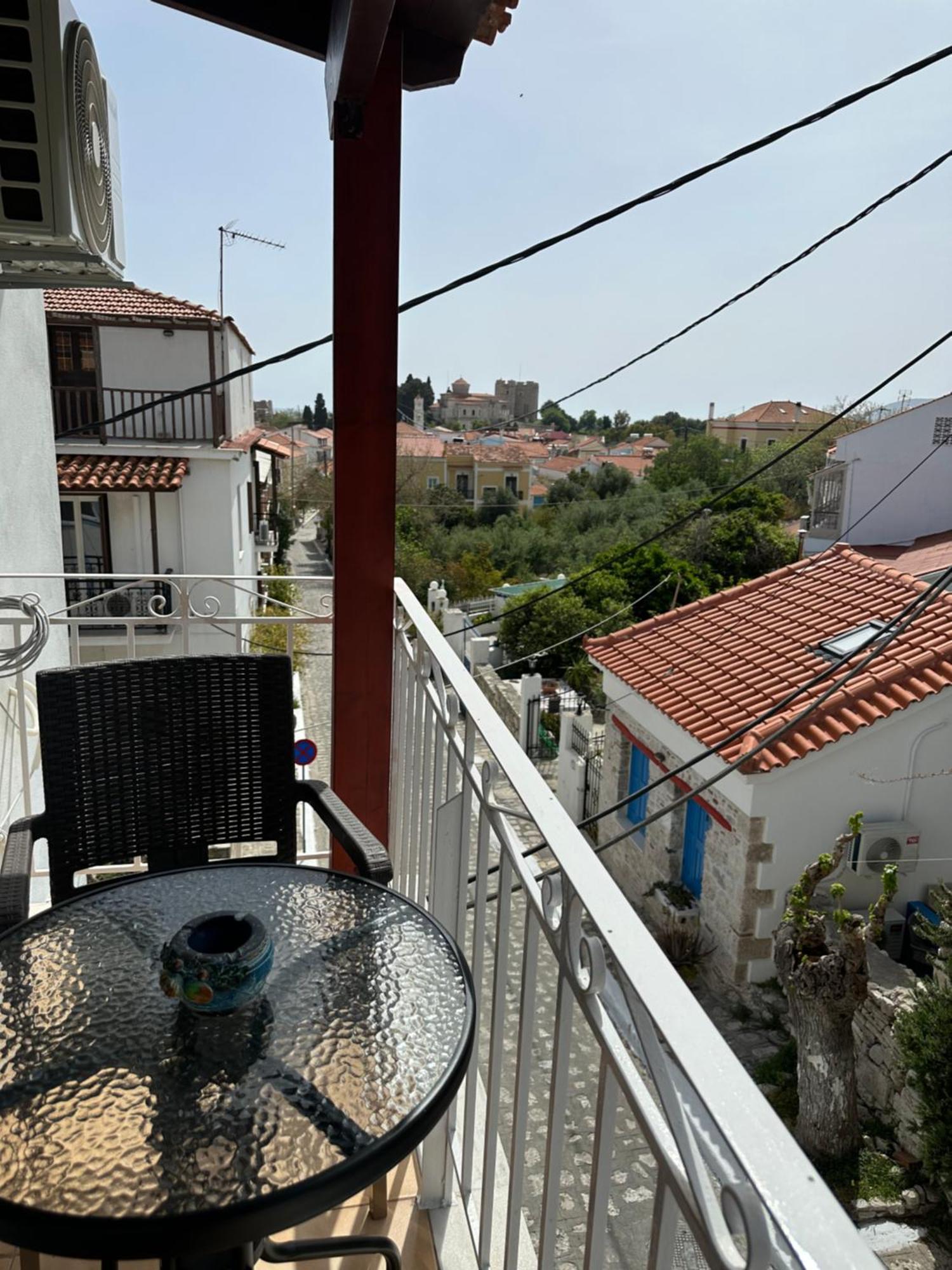Parthenis Appartments Питагорио Екстериор снимка